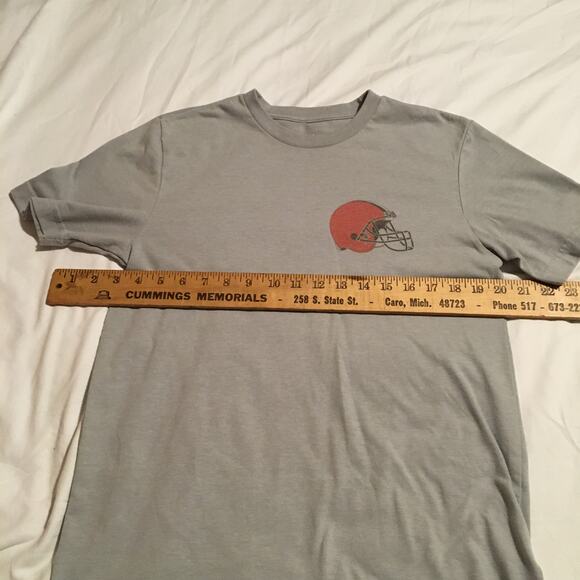Cleveland Browns novelty T-shirt (But she's a Browns fan) size small - Picture 5 of 6